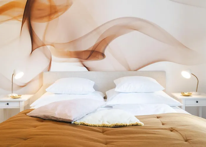 Golden Flat By Grazrentals With Parkview - Brandnew & Free Parking * Graz