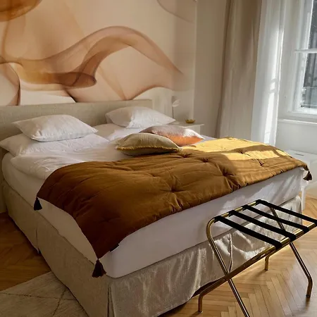 Golden Flat By Grazrentals With Parkview - Brandnew & Free Parking * Graz