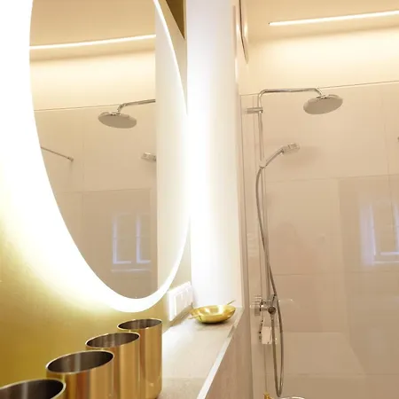 Appartamento Golden Flat By Grazrentals With Parkview - Brandnew & Free Parking