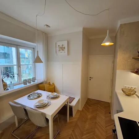 Golden Flat By Grazrentals With Parkview - Brandnew & Free Parking Apartment Graz