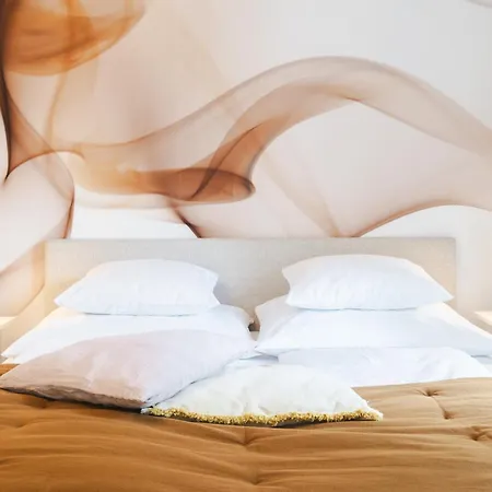 Golden Flat By Grazrentals With Parkview - Brandnew & Free Parking * Graz