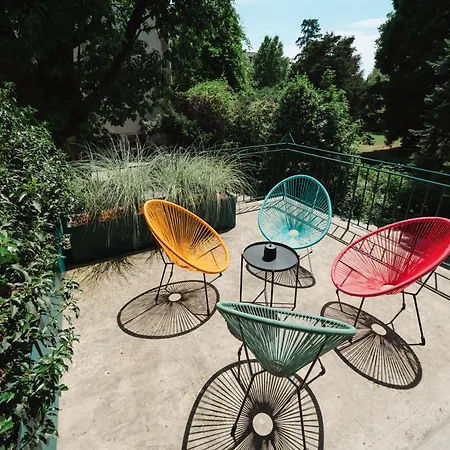 Golden Flat By Grazrentals With Parkview - Brandnew & Free Parking Apartment *